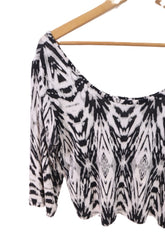 חולצה סטרצית בגווני אפור- M-L